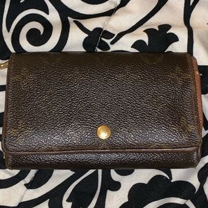Authentic resort Louis Vuitton wallet